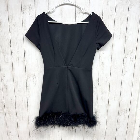 Lulus Dress Women Size Medium Black Backless Feather Trim Short Sleeve Mini - Picture 6 of 6